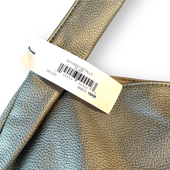 NWT The Drop The Drop Women's Avalon Small Tote Bag Color Metallic Silver - Picture 12 of 13